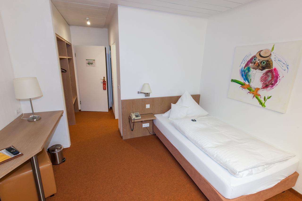 Hotel Am Springhorstsee โกรสบวร์กวีเดิล ภายนอก รูปภาพ